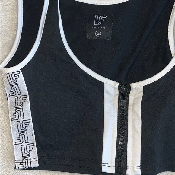 LF the brand trendy zip-up crop top - Picture 2 of 4